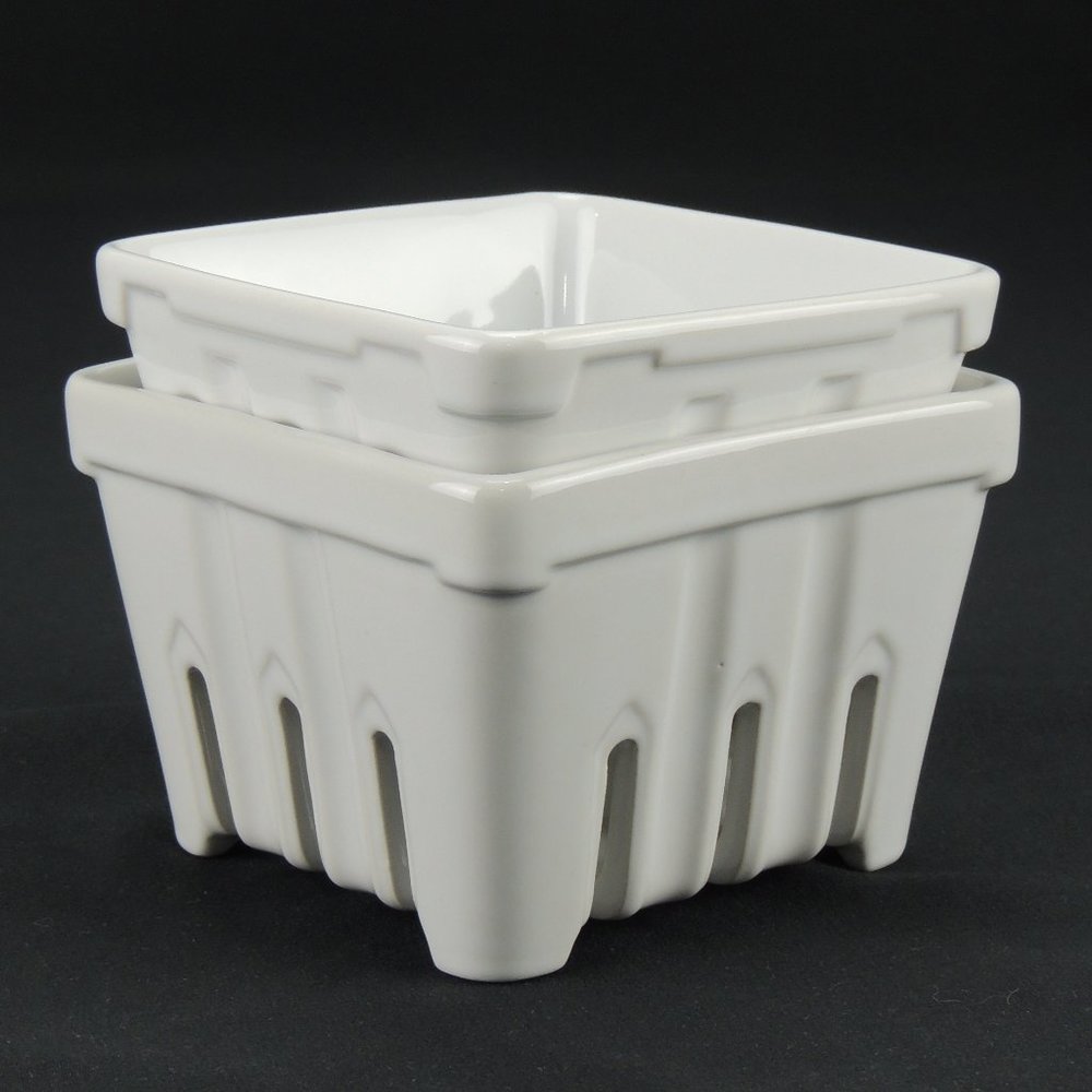 Sur la Table White Berry Basket Set